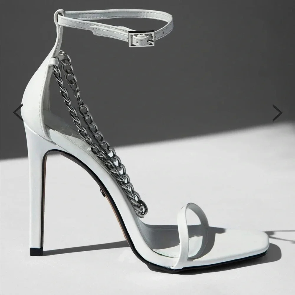 Top Shop 
Strappy chain-link design 
Squarish toe
Stiletto heel 
SIZE 38
NEW